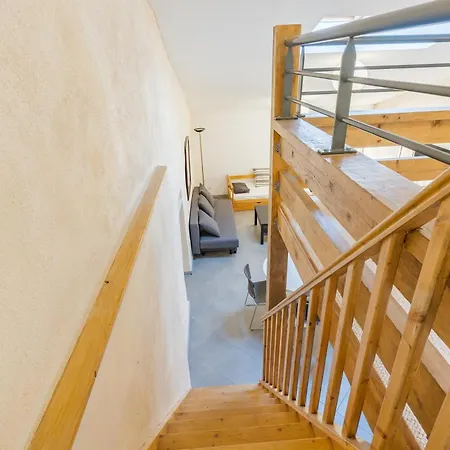 Apartment Vaste De 50 M2- 2 Pieces -n3 *